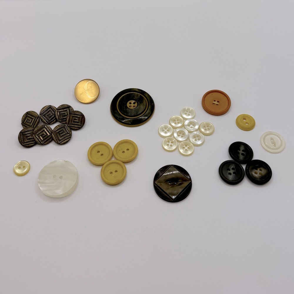 VINTAGE Brass Plastic & MOP Buttons - Lot of 30